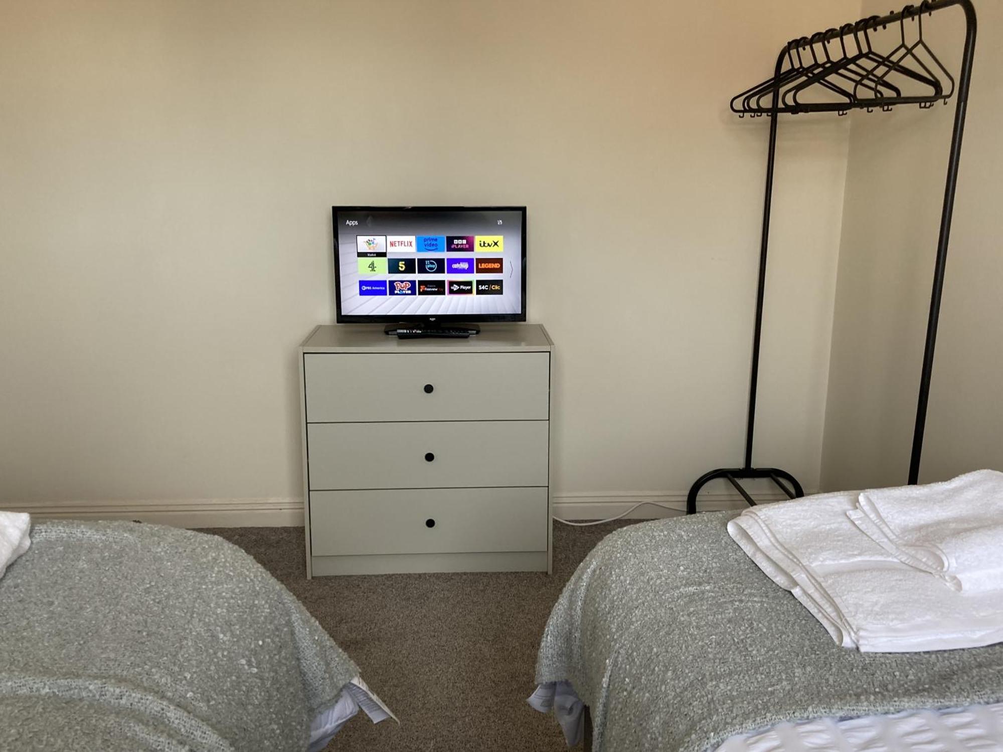 Vila Quiet 3 Bed Semi With Off Street Parking Bingham Exteriér fotografie