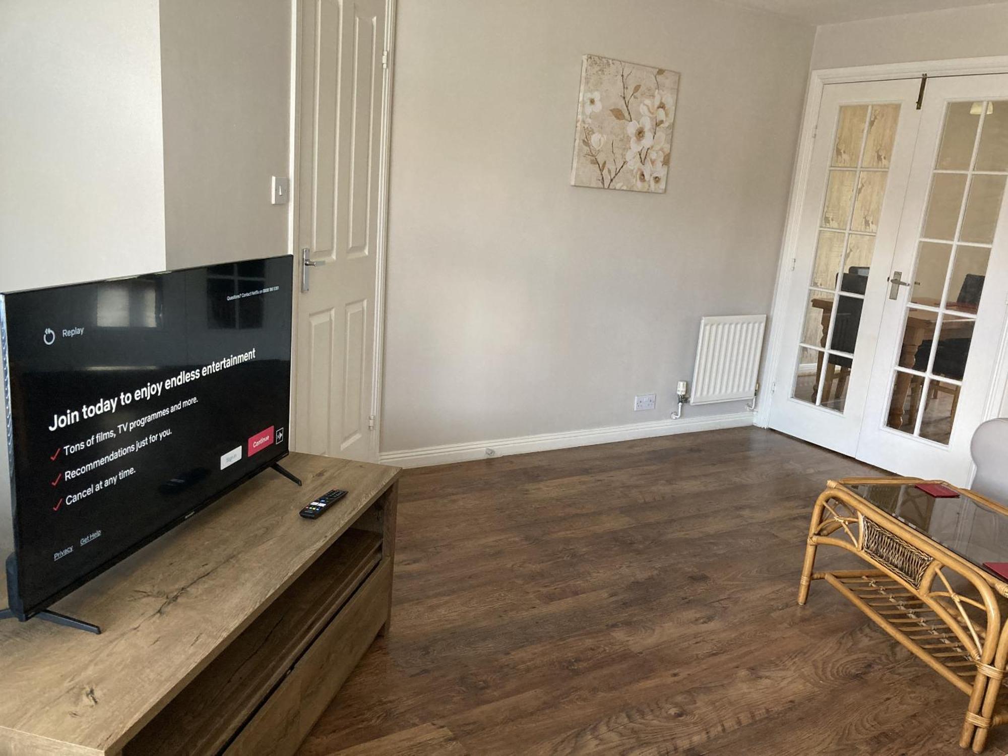 Vila Quiet 3 Bed Semi With Off Street Parking Bingham Exteriér fotografie