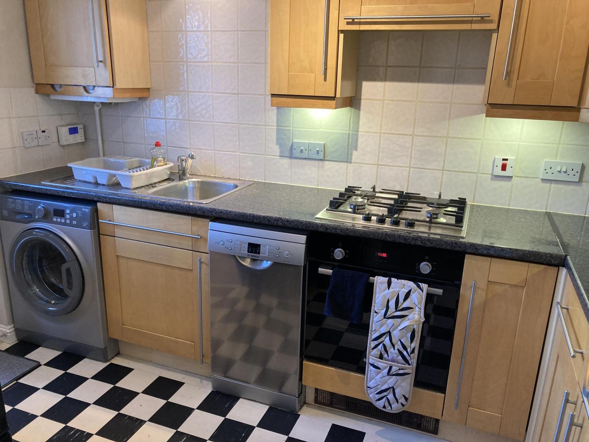 Vila Quiet 3 Bed Semi With Off Street Parking Bingham Exteriér fotografie